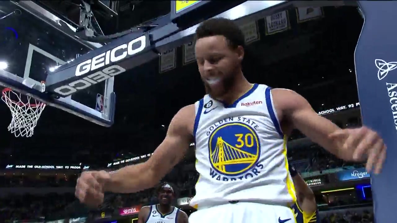 大秀肌肉！